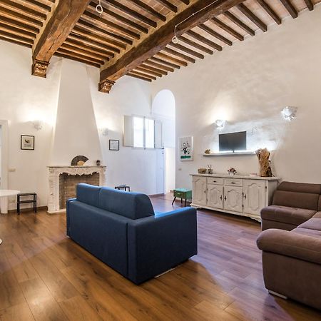 Incantevole Appartamento Banchi Di Sopra Siena Zewnętrze zdjęcie